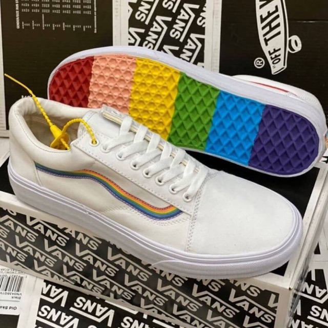 Vans rainbow hotsell old skool 2018