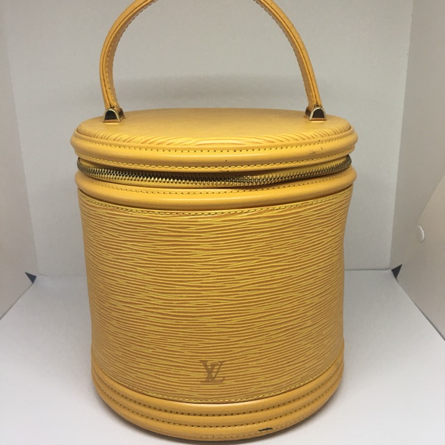 Cannes leather handbag Louis Vuitton Yellow in Leather - 29442949