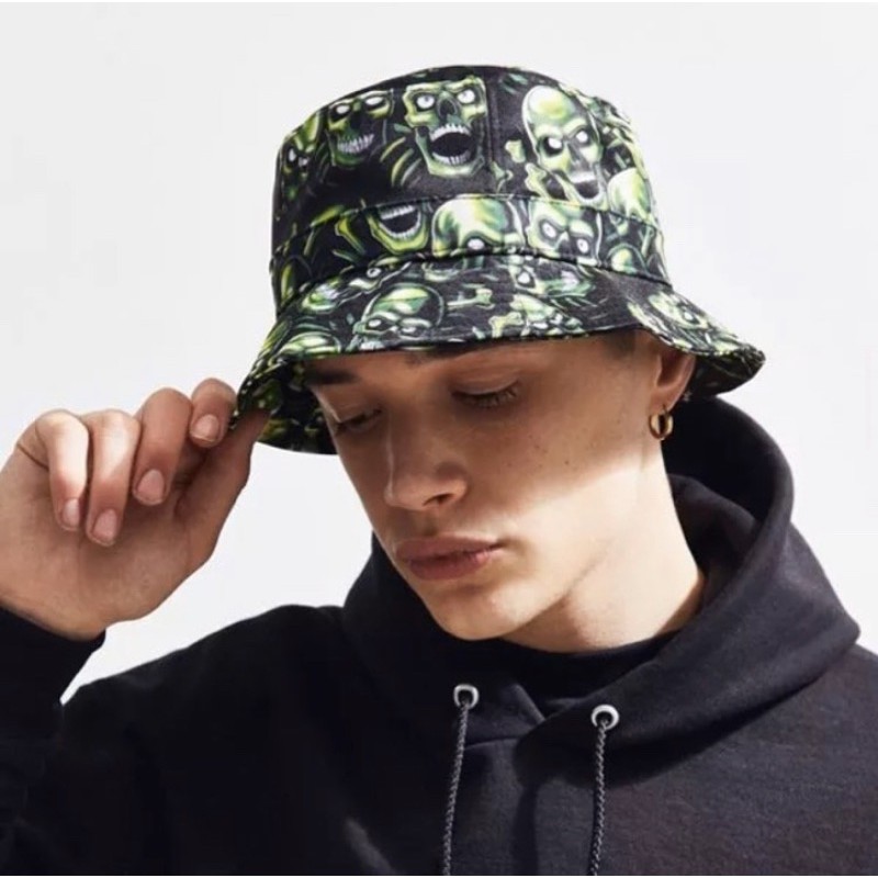 Skull pile cheap bucket hat