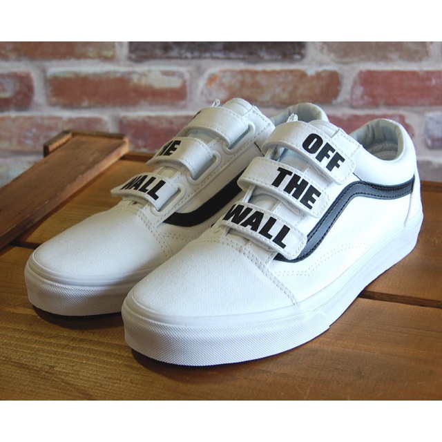 Vans old skool 2024 velcro off the wall