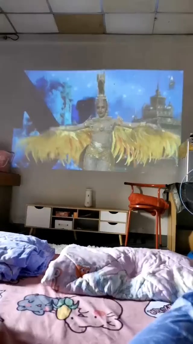 reviewโปรเจคเตอร์ โปรเจคเตอร์มินิ Projector Android WIFI mini projector เครื่องฉายโปรเจคเตอร์ รับประกัน3ปี comment 0