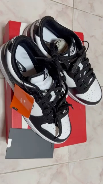 reviewNIKE DUNK LOW PANDA ของแท้100พร้อมส่งรอพรี สอบถามไซส์ก่อน comment 0