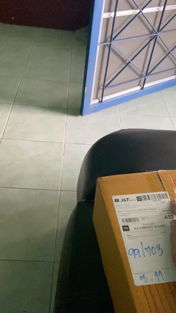 review จัดส่งที่รวดเร็ว รองเท้า KEEN ผู้หญิง รุ่น KEEN UNEEK BLACK BLACK  comment 0