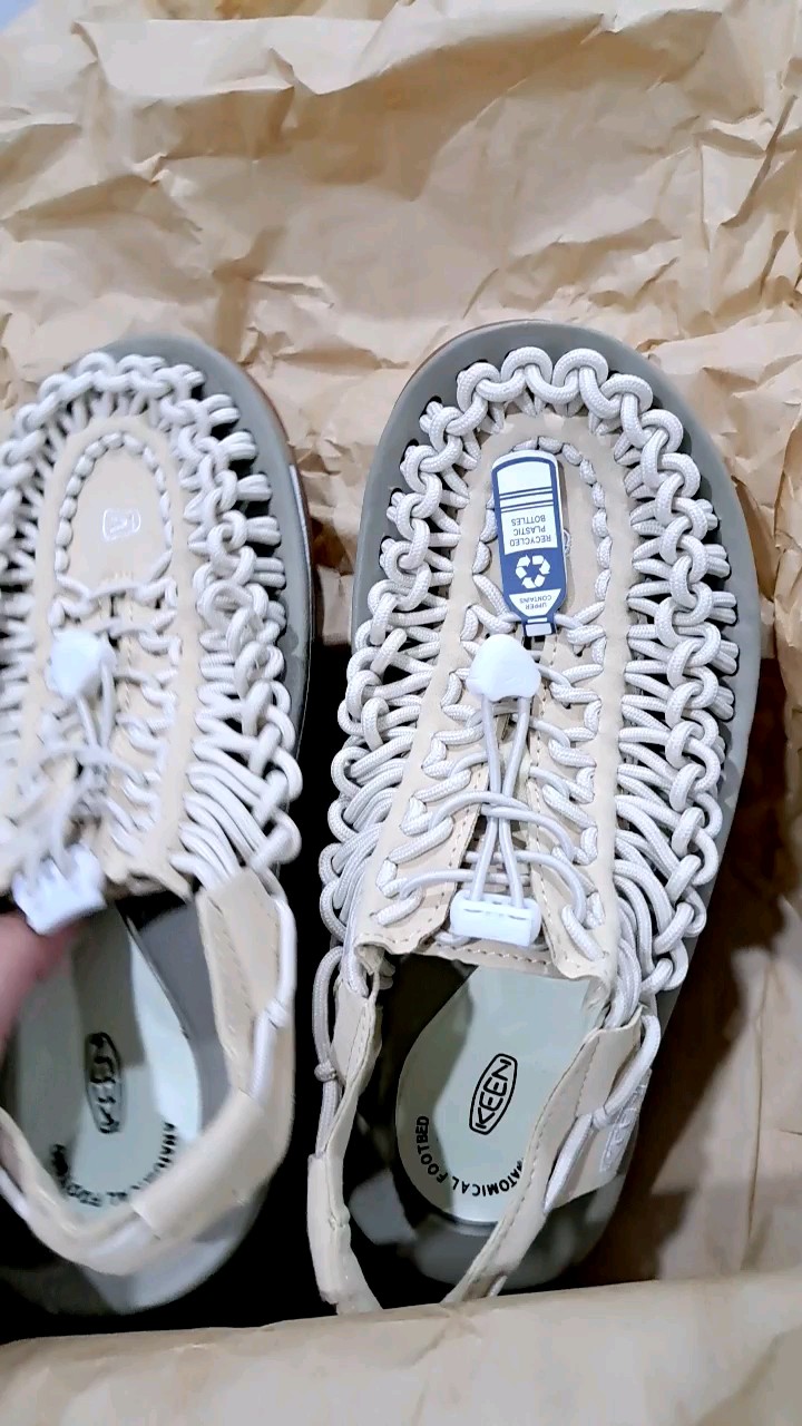 review จัดส่งที่รวดเร็ว รองเท้า KEEN ผู้หญิง รุ่น KEEN UNEEK BLACK BLACK  comment 0