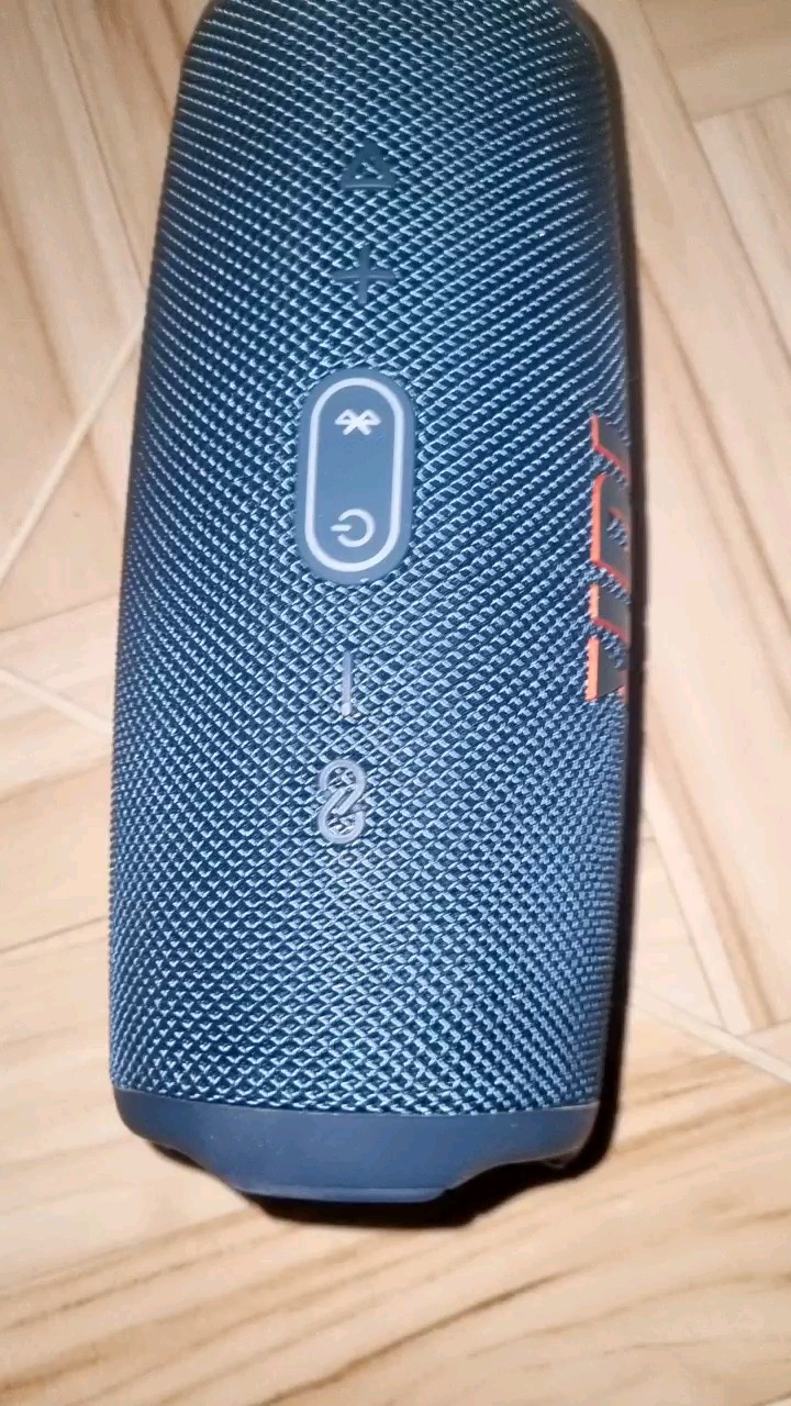 reviewลำโพงบลูทูธ JBL รุ่น Charge 5 มี 3สี สีดำ สีเทา สีฟ้า by Singer comment 0