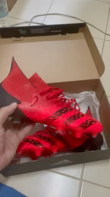 reviewร้านแนะนำ ทักแชทรับโค้ด สตั๊ด Adidas Predator Freak 1 FG FY6256FY6257 สินค้าลิขสิทธิ์แท้ Adidas comment 0