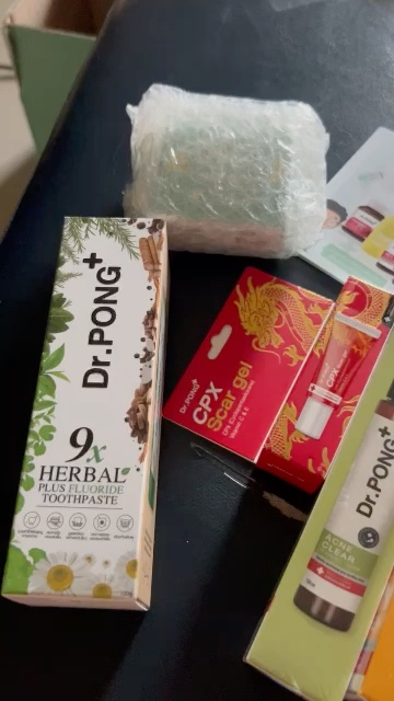 reviewDr.PONG Acne Clear Glowing Toner โทนเนอร์สำหรับคนเป็นสิว Tea tree oil - Niacinamide - BHA - ZincPCA comment 0