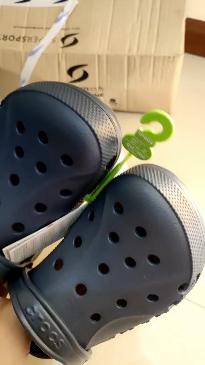 reviewCROCS Baya Clog รองเท้าลำลองสำหรับผู้ใหญ่ comment 0