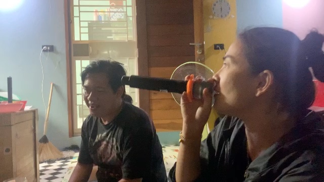 reviewร้านแนะนำEASY KARAOKE รุ่น Easy Boxกล่องคาราโอเกะสตรีมมิ่งแถม ID CARD 10หลัก comment 0