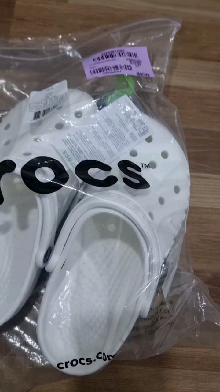 reviewCROCS Baya Clog รองเท้าลำลองผู้ใหญ่ รองเท้าผู้ใหญ่ รองเท้าหัวโต รองเท้า comment 0