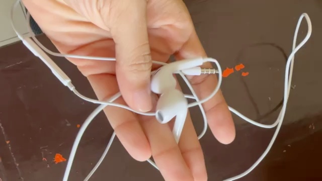 reviewKIVEE หูฟัง หูฟังอินเอียร i Phone แบบมีสาย หูฟัง 3 5mm Jack for Samsung Oppo HUAWEI หูฟังใช้สาย ของแท้100 earphone comment 0