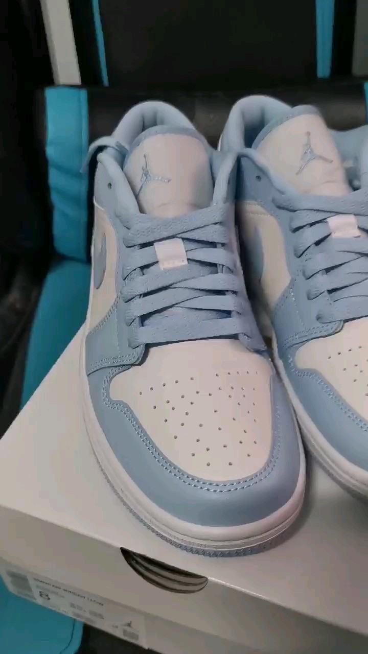 review2 2 ลดอีก 200 ใส่ MS200FEB พร้อมส่ง ของแท้ 100AIR JORDAN 1 LOW ALUMINUM comment 0