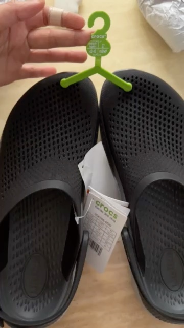 reviewCROCS Literide 360 Clog รองเท้าลำลองผู้ใหญ่ รองเท้าผู้ใหญ่ รองเท้าหัวโต รองเท้า comment 0