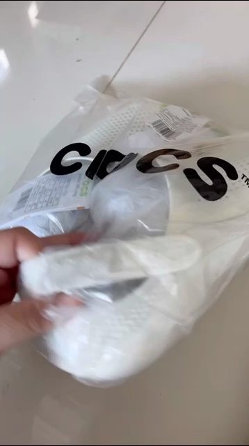 review โค้ด FOSMEGFEB ลดอีก15CROCS LiteRide 360 ClogComfort Sandal ใส่สบาย รองเท้าแตะ คร็อคส์ แท้ รุ่นฮิต ได้ทั้งชายหญิง รองเท้าเพื่อสุขภาพ comment 0