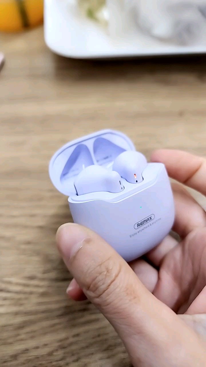 reviewRemax TWS 19 หูฟังบลูทูธ Bluetooth 5 3 หูฟังสเตอริโอในหูแบบครึ่งตัวหูฟังไร้สาย Bluetooth Gaming หูฟังพร้อมกล่องชาร์จ comment 0