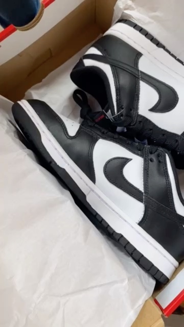 review2 2 ลดอีก 200 ใส่ MS200FEB พร้อมส่ง ของแท้100 ฟรีแถมกล่องรองเท้าอะคลีลิค NIKE DUNK LOW BLACKWHITE PANDA comment 0